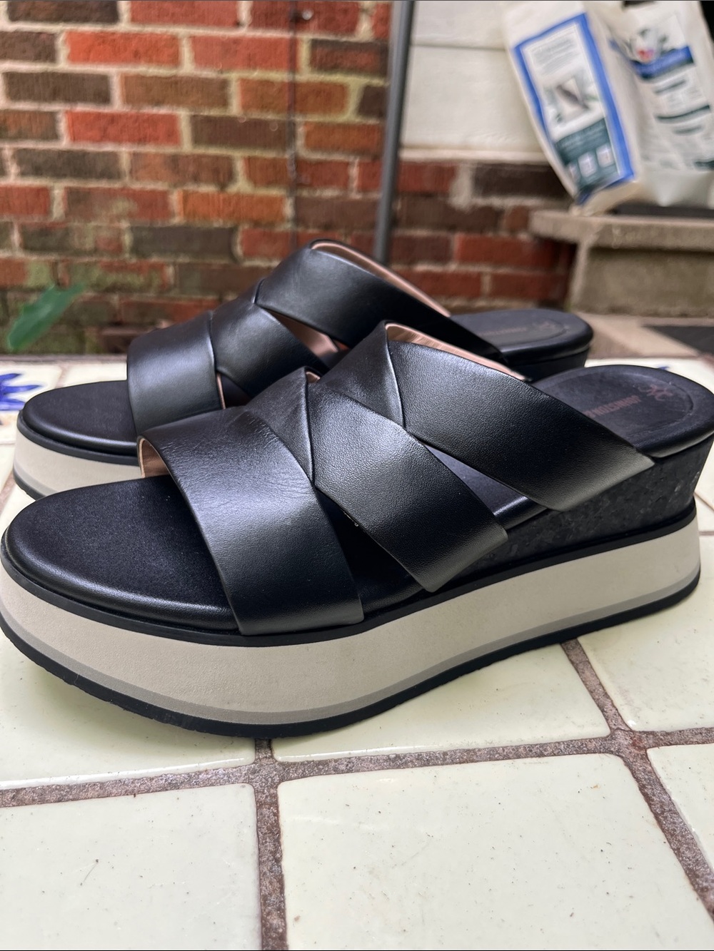 Johnston & Murphy Black Leather Platform Slide Sandals